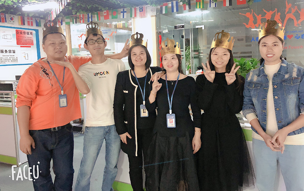 同社は2019年に従業員の誕生日パーティーを開催した。