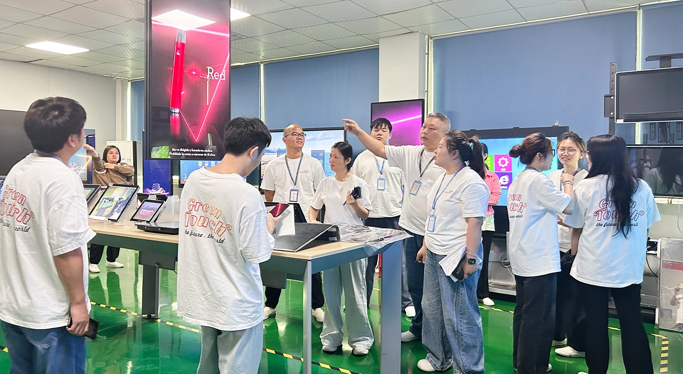 HDスマートデジタルサイネージ（7A）